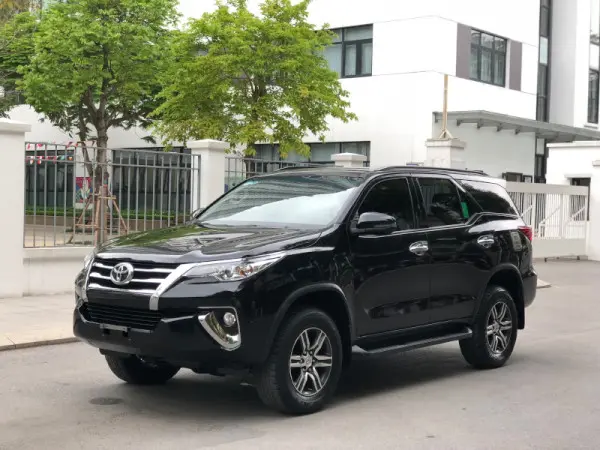 Toyota Fortuner 2.4G 4x2 AT 2019 - Biển Tỉnh