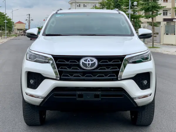 Toyota Fortuner 2020 form 2021 - Biển HN